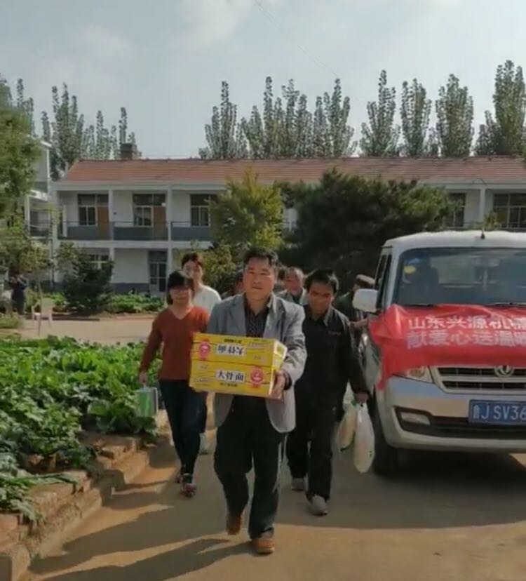 山東興源機(jī)械有限公司|起重機(jī)|行車|山東興源機(jī)械|單梁起重機(jī)|電動葫蘆|起重配件|www.hgcgz.cn|xyqzj|xyqzj.com|興源起重機(jī)|興源|起重機(jī)行車|起重設(shè)備|起重機(jī)械